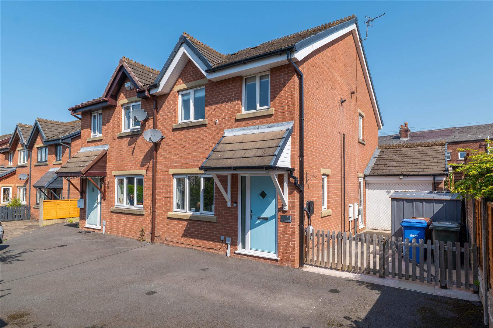 3 bed property in Ingle Close, Chorley
